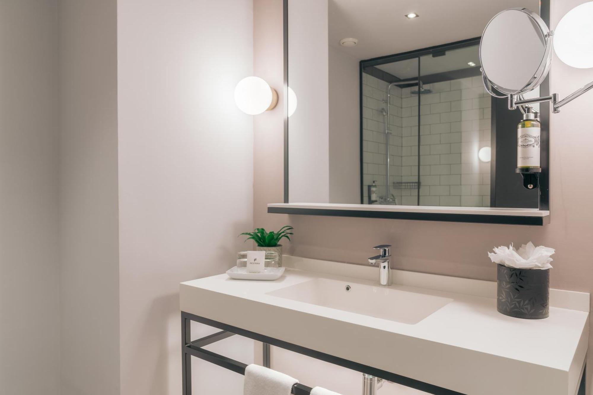 Pestana Vintage Center 4*