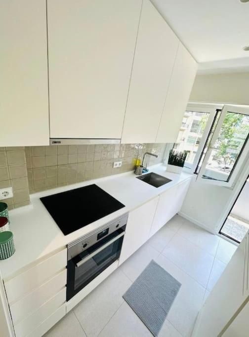 Crespo Flat Next To Avenida Liberdade Location Apartamento Lisboa
