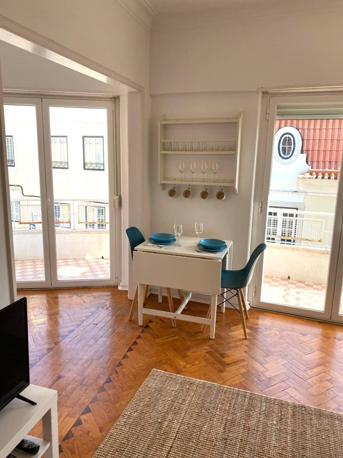 Apartamento Sunny With A Balcony *
