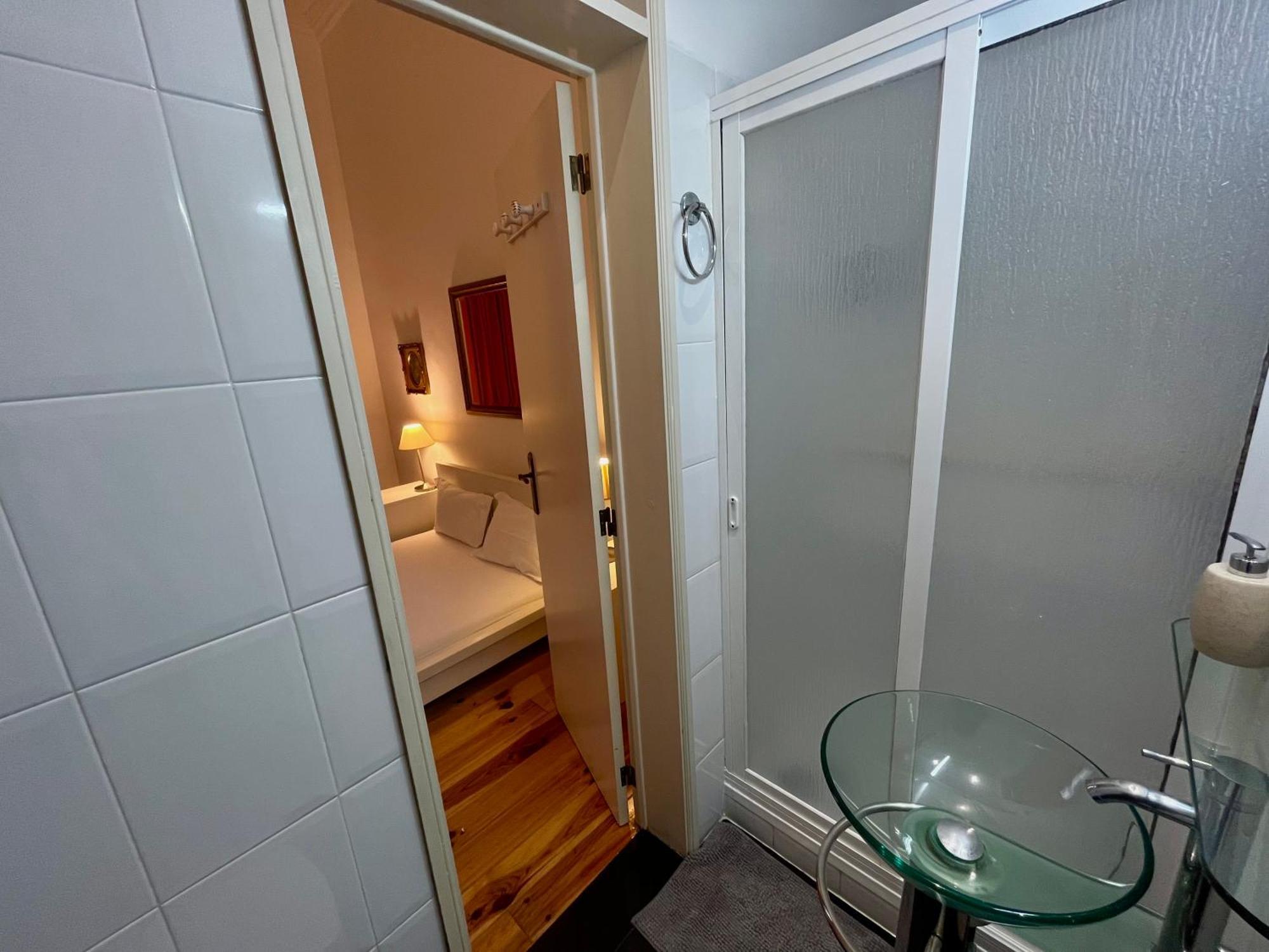3 Bedroom, 2 Bathroom - Palma * Lisbon
