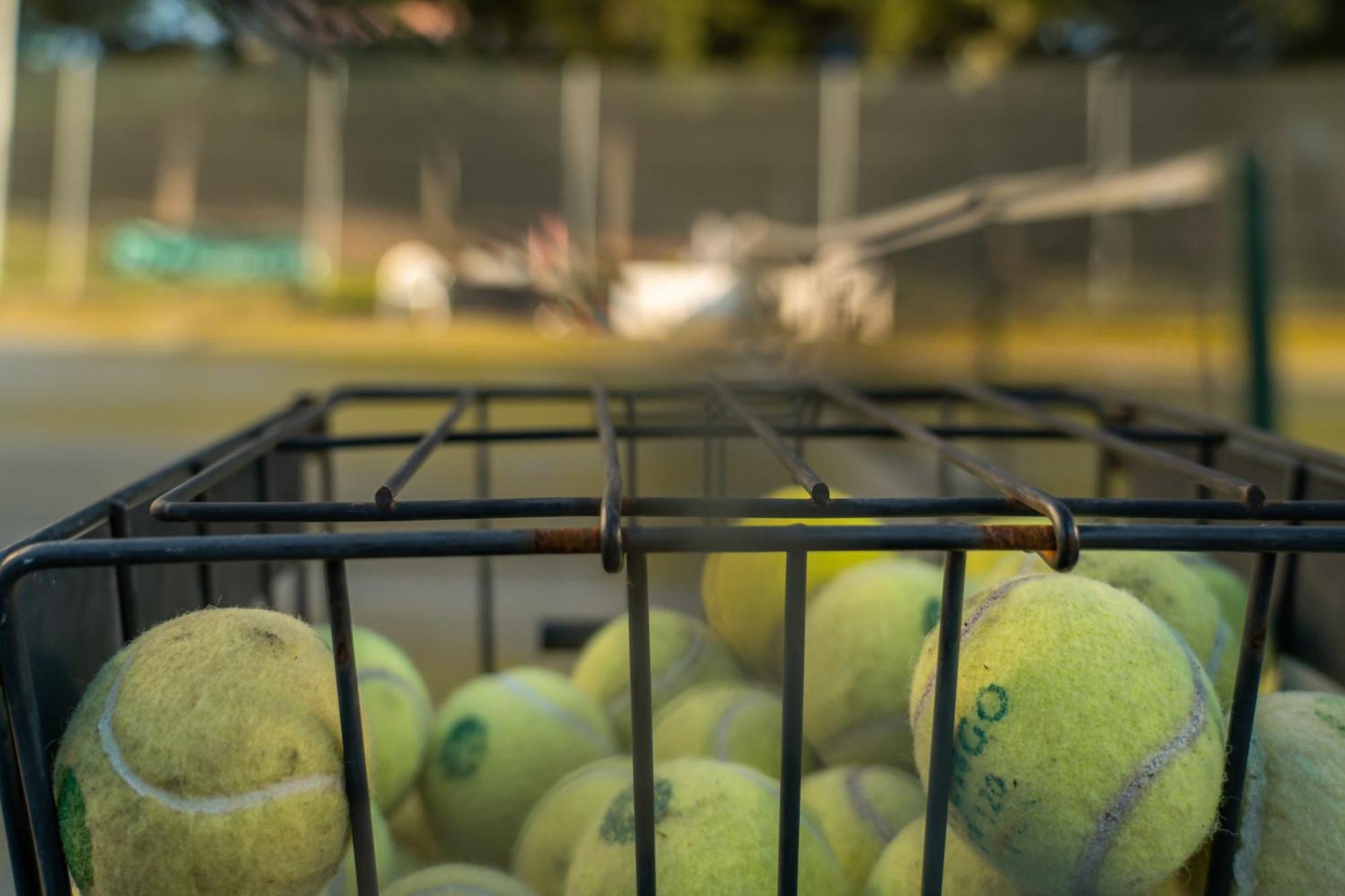 T3 Com Piscina Tenis Ginasio E Parq Infant Lisboa