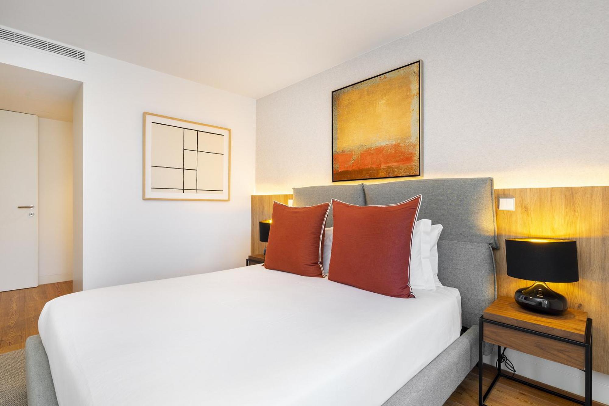 Whome Skyline Penthouse Luxury Living View, Ac & Elevator * Lisboa