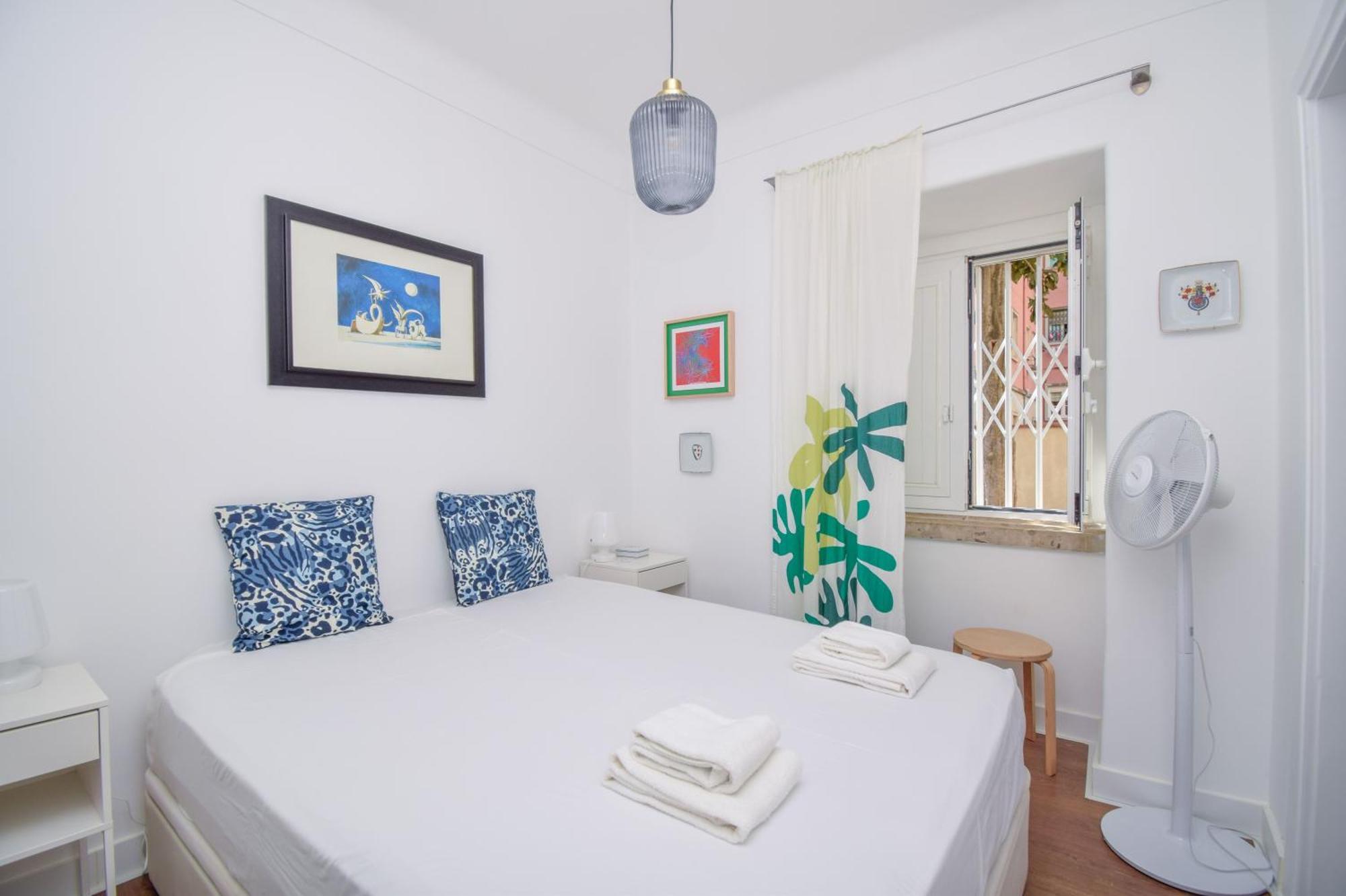 Charming Near Metro Apartamento