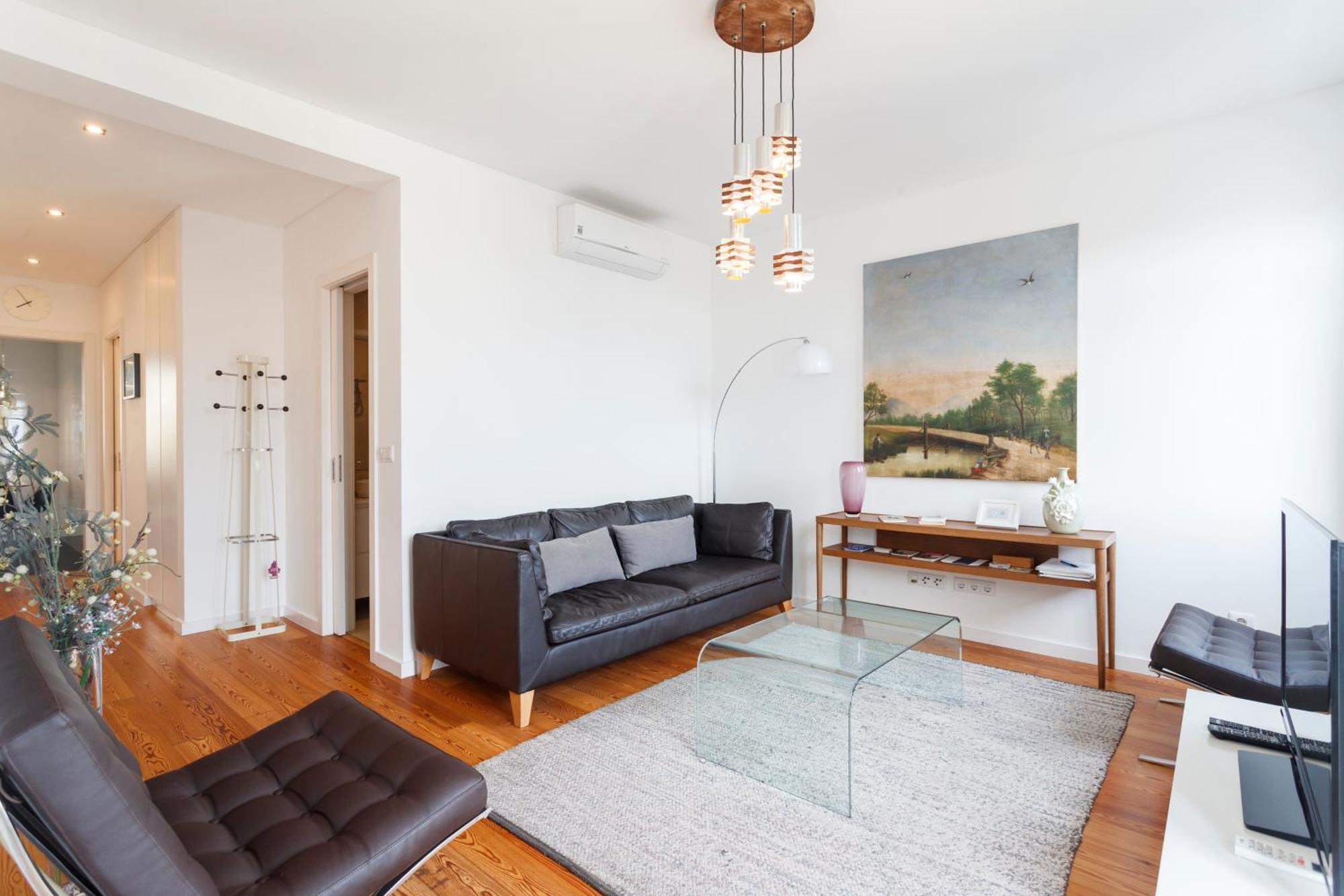 Cortes In Historic Neighborhood Apartamento *