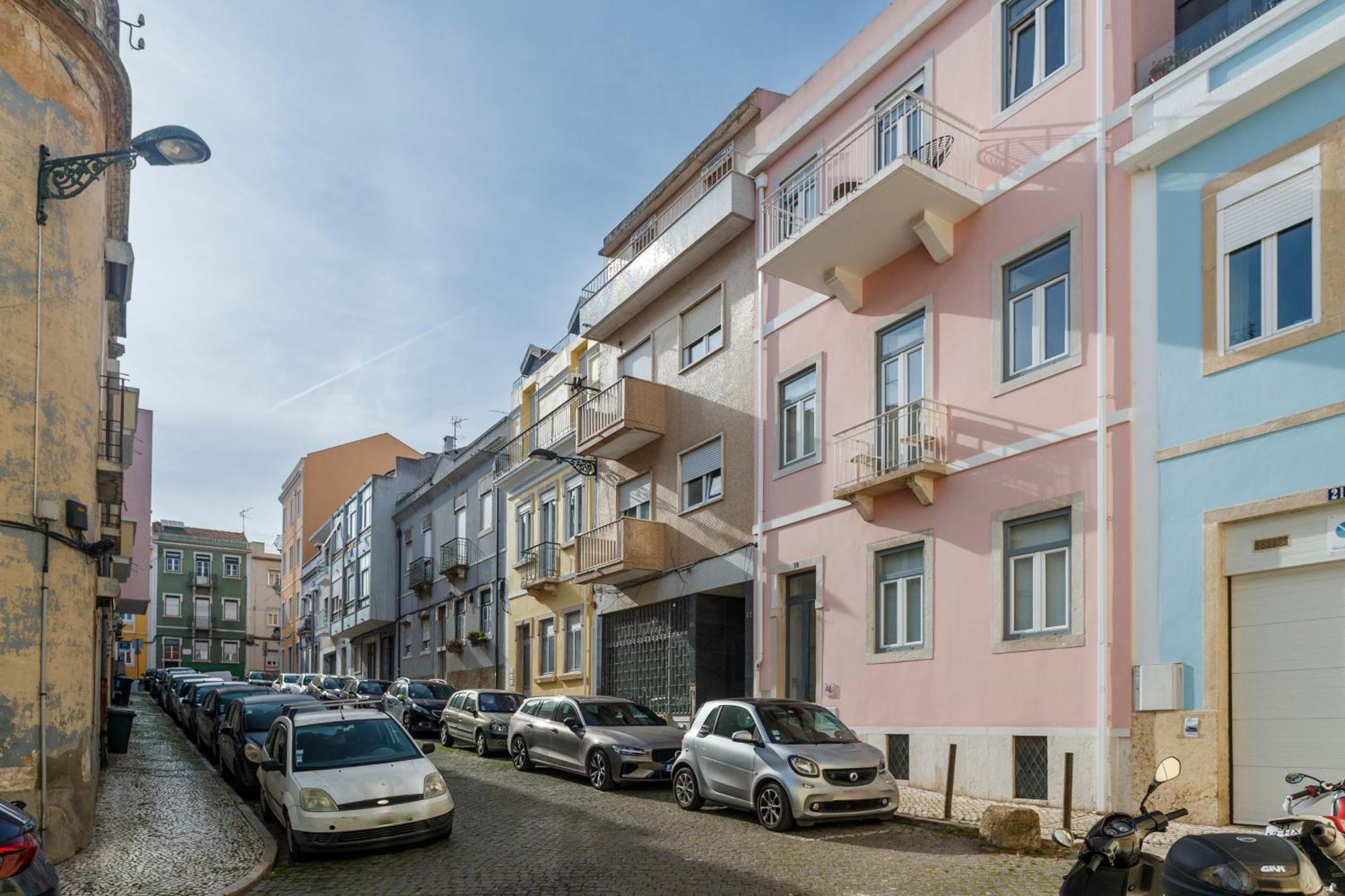 Apartamento Cortes In Historic Neighborhood