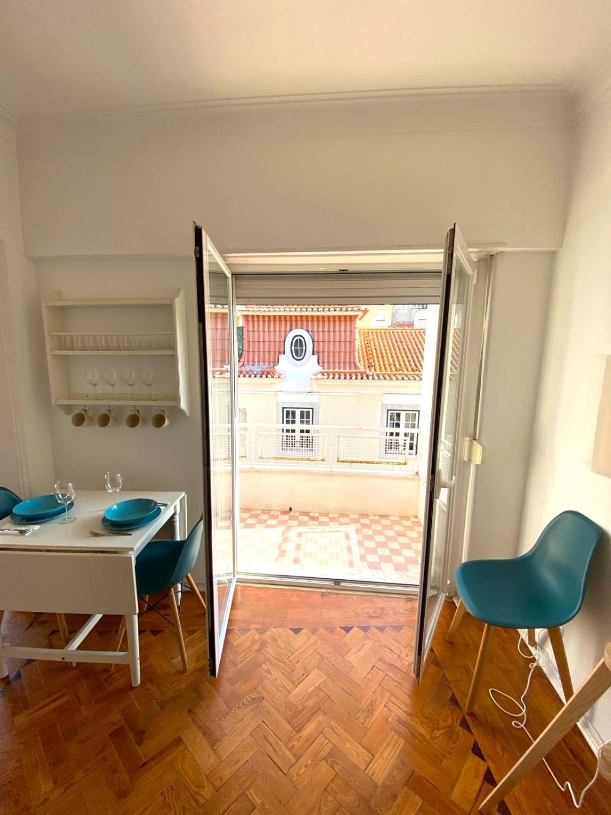 Apartamento Sunny With A Balcony *