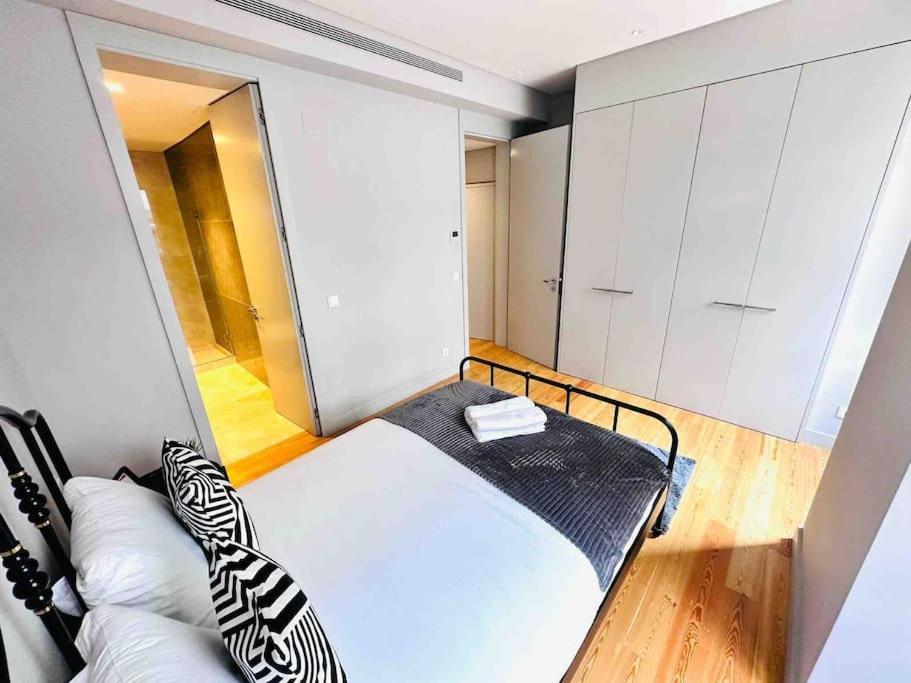 Marques De Pombal Flat Great Locations Center B *
