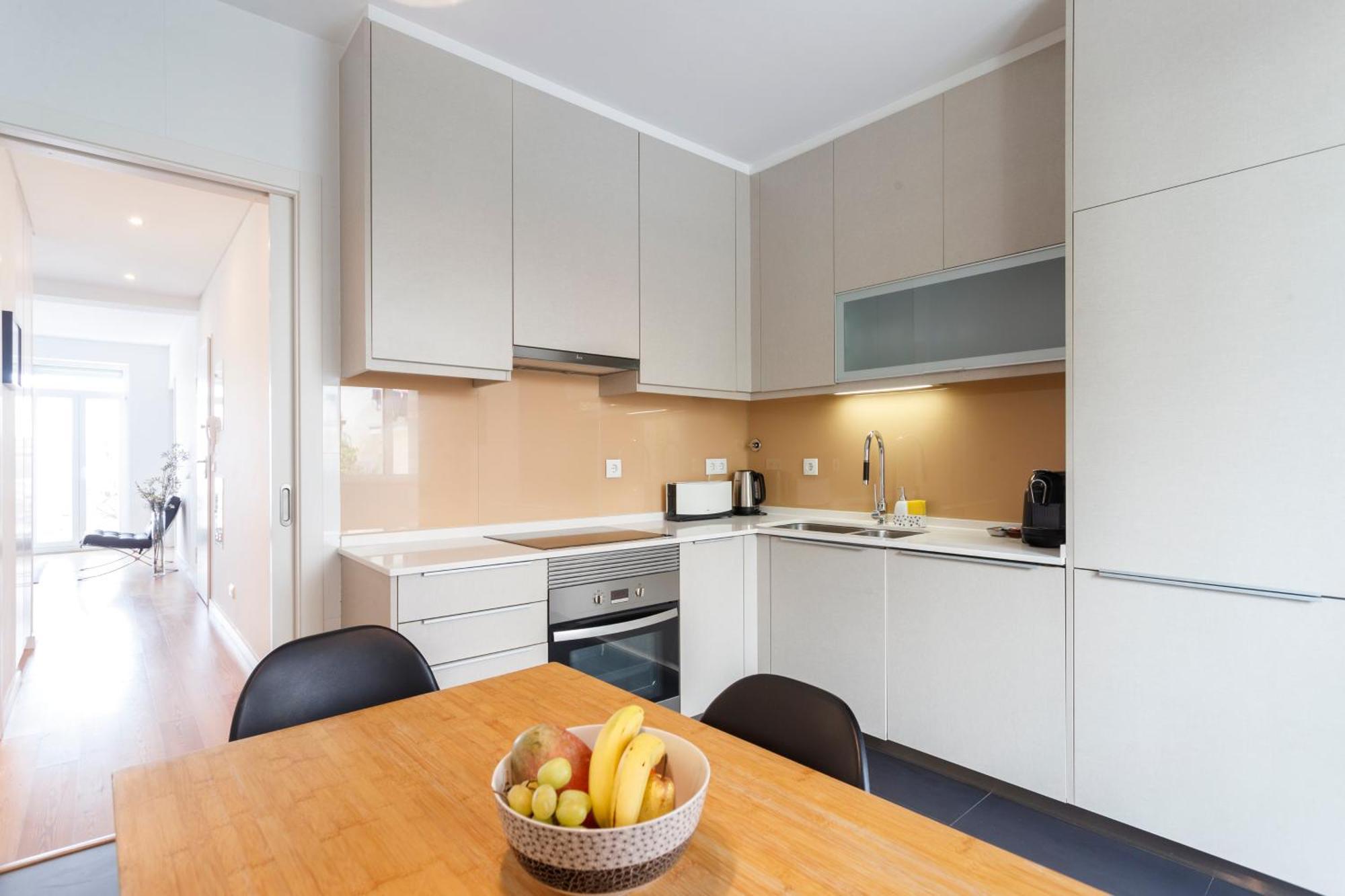 Apartamento Cortes In Historic Neighborhood