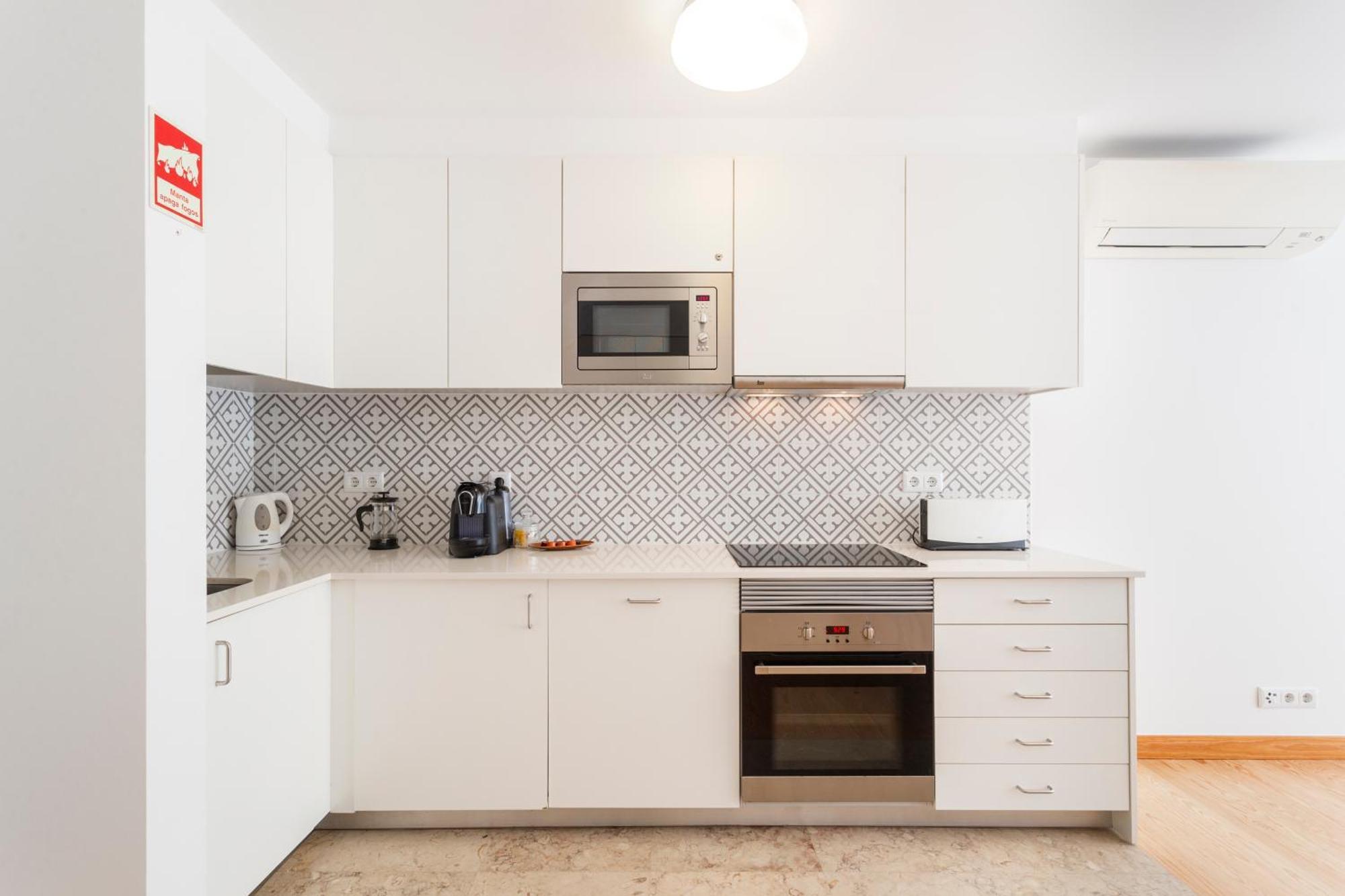 Apartamento Barbadinhos In Historic Neighborhood Lisboa