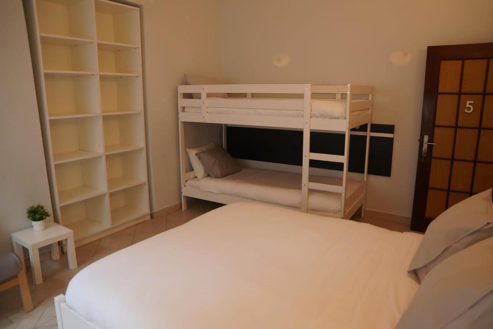 Habitación en casa particular Bisengototo Homestay