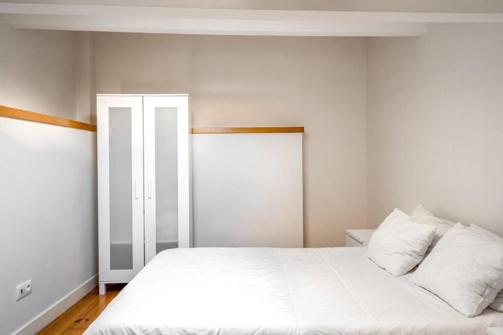 Charming With Ac And Loft On Ground Floor Lisboa