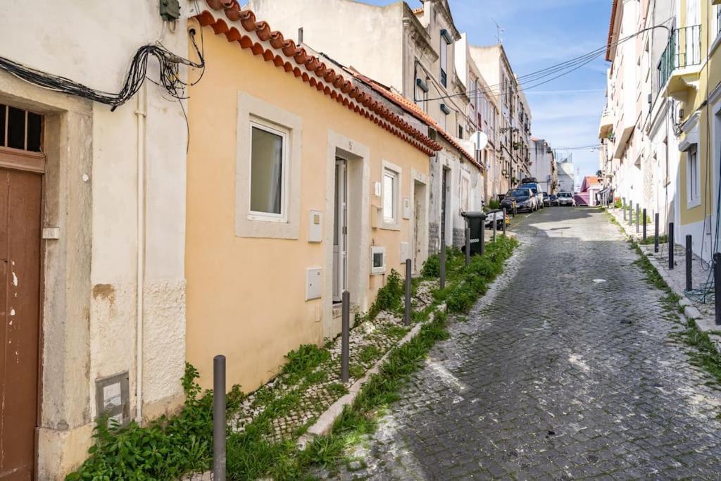 Charming With Ac And Loft On Ground Floor Lisboa