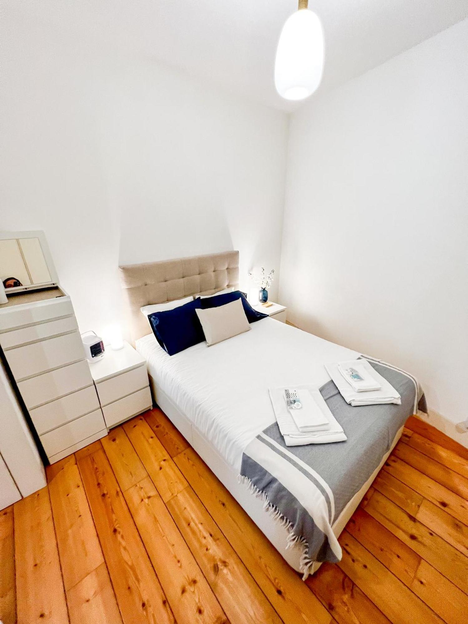 Arsenal 108, Design - New Light Downtown Chiado And River Apartment Lisbon