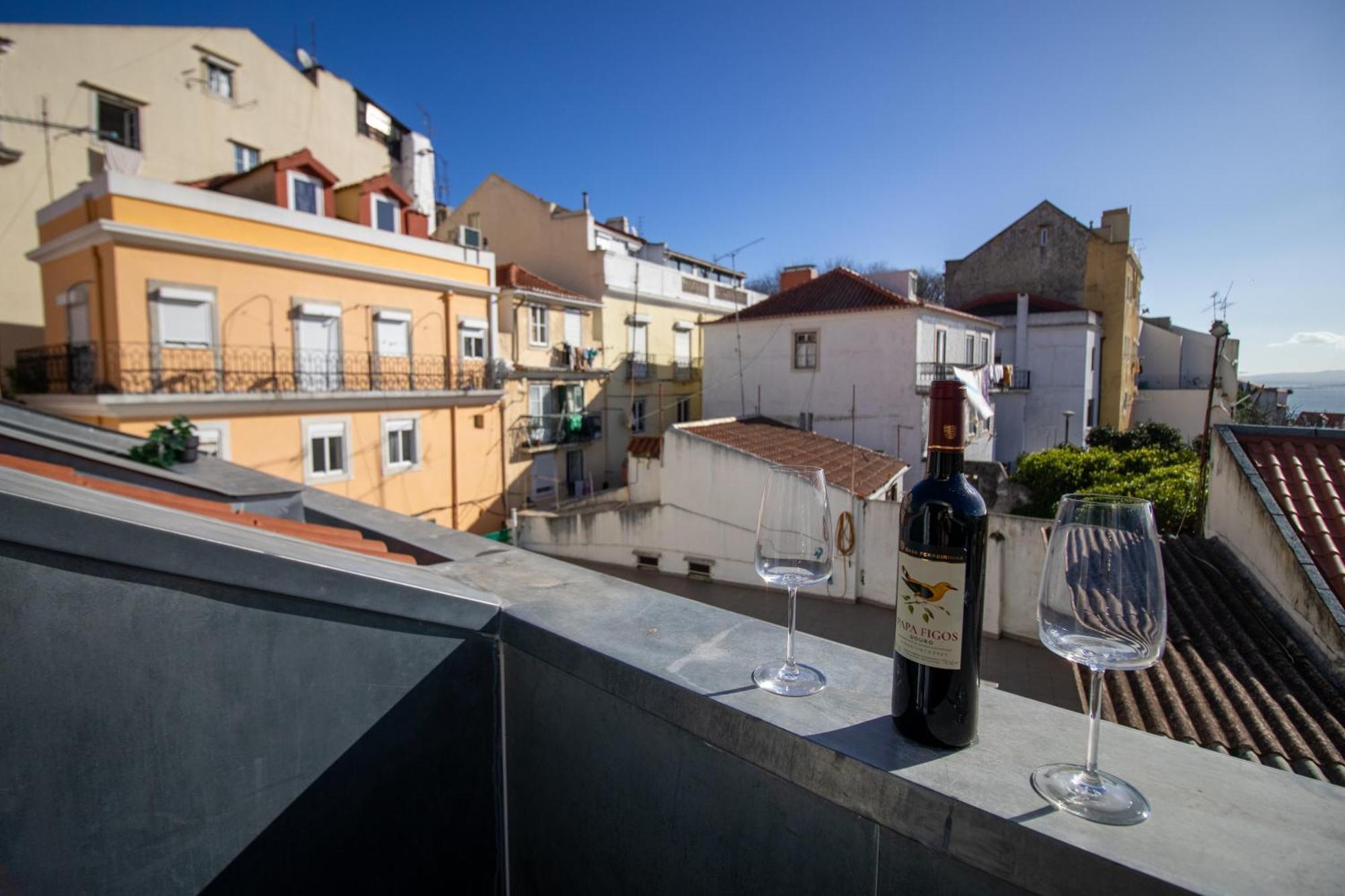 Apart-hotel Loios And