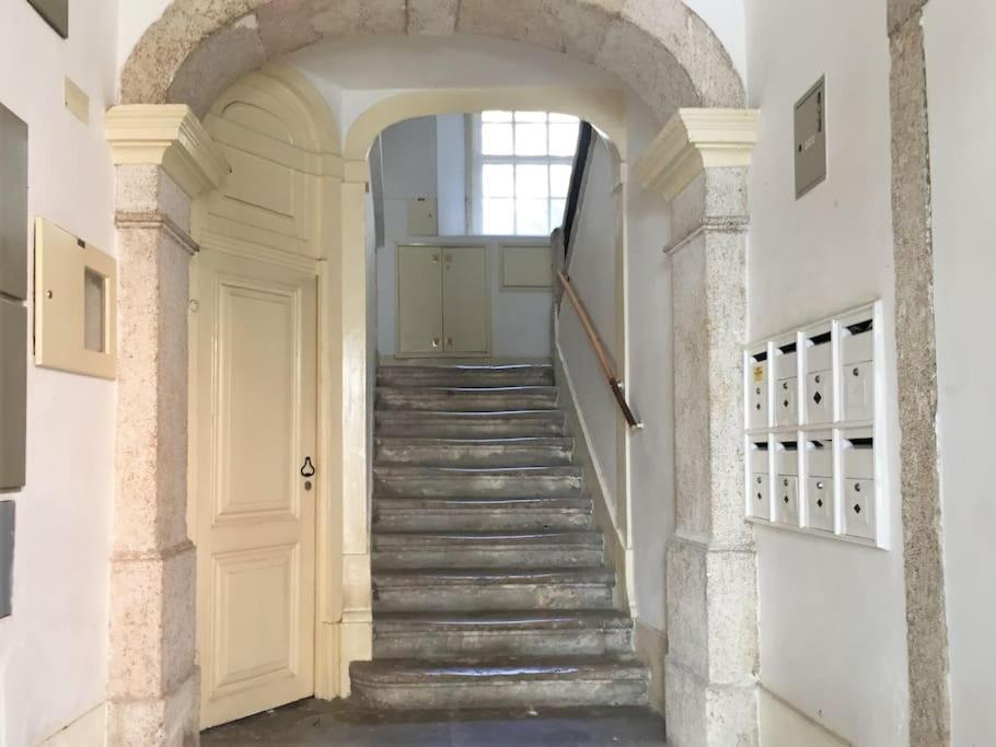 Bh2 Charm In Bohemian Bairro Alto * 4bdr * Old Style Apartamento