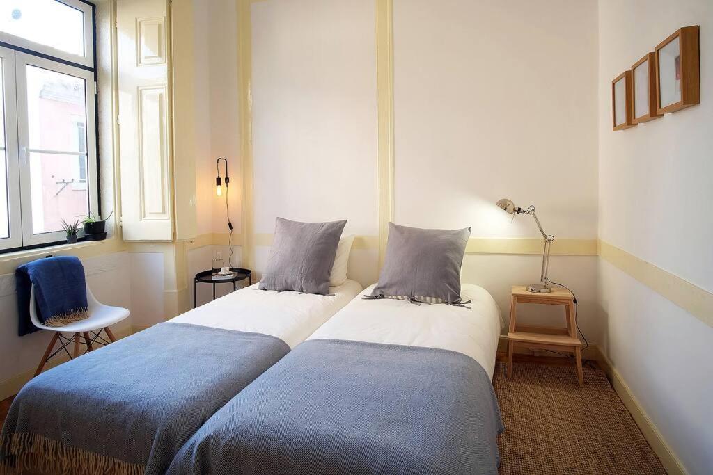 Apartamento Bh2 Charm In Bohemian Bairro Alto * 4bdr * Old Style Lisboa