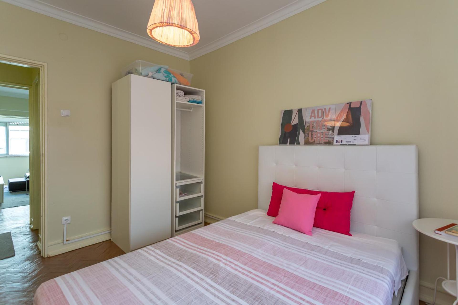Evd-rentals Olival Bastos *