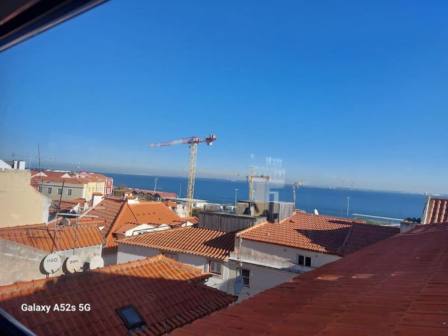 The Cozy Duplex In Lisbon's Heart