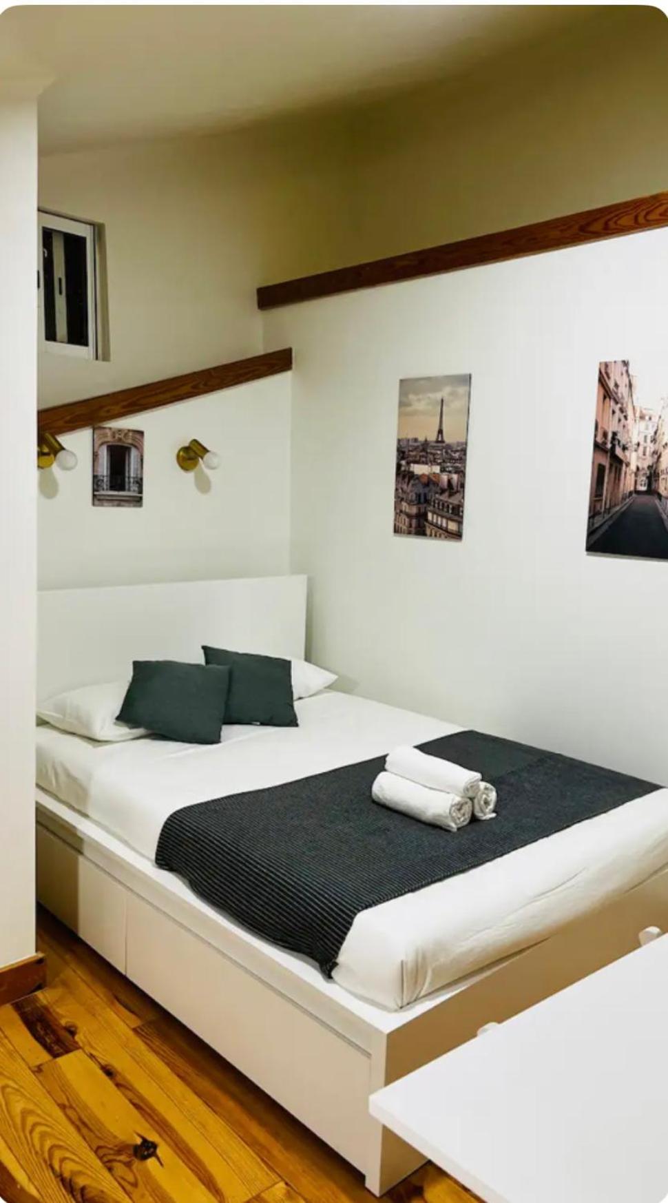 Alfama - *