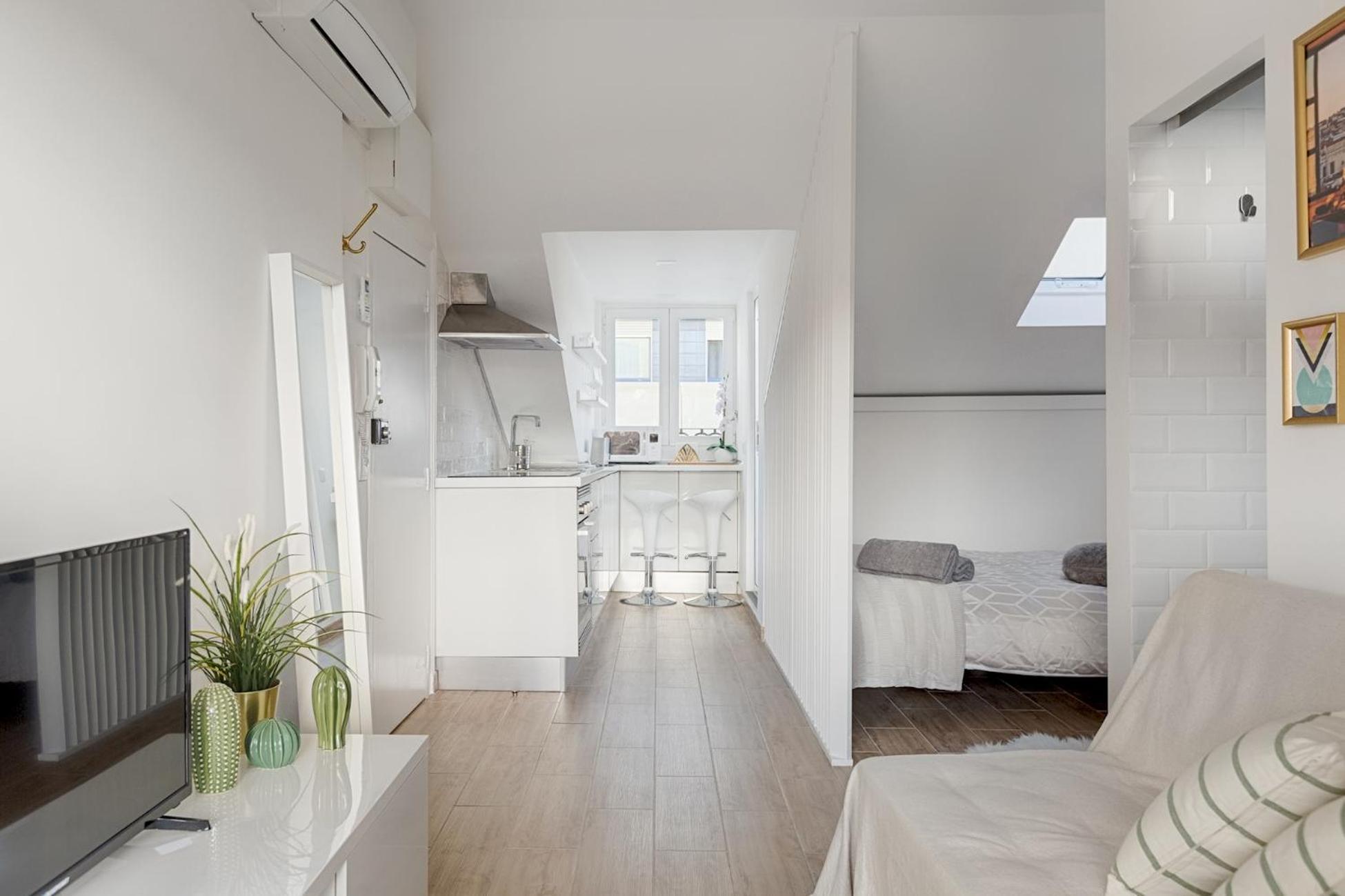 Romantic Gem With 2 Terraces In Alcantara Lisboa