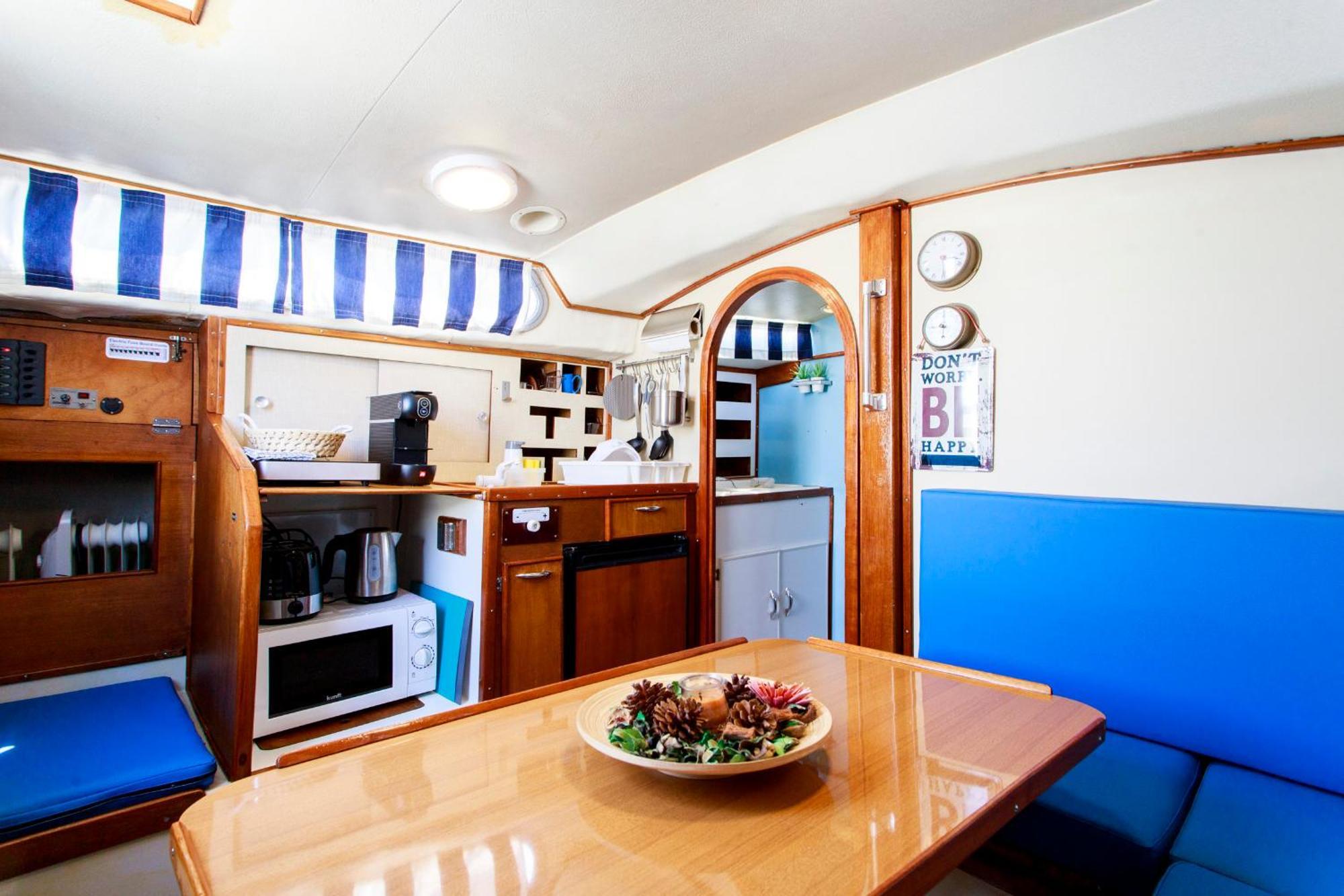 Botel Evamia Boat