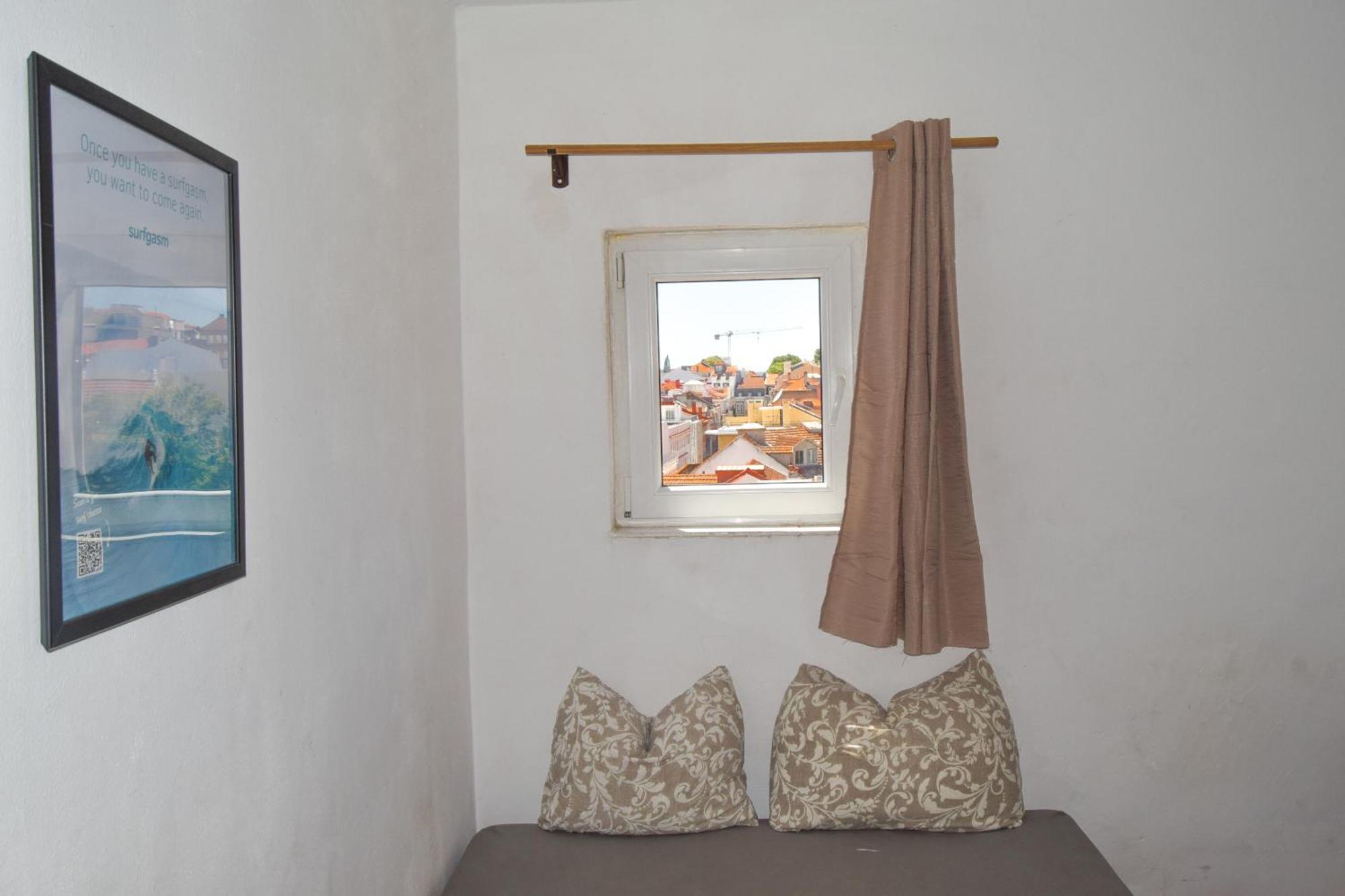 Pensión Olympo Shared Flat With Amazing River View Lisboa