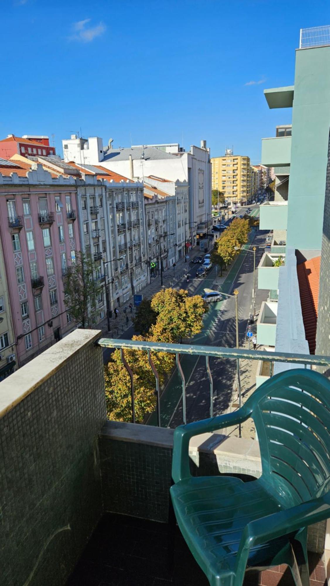 Single Or Double With Balcony Close To Alameda Metro! Lisboa