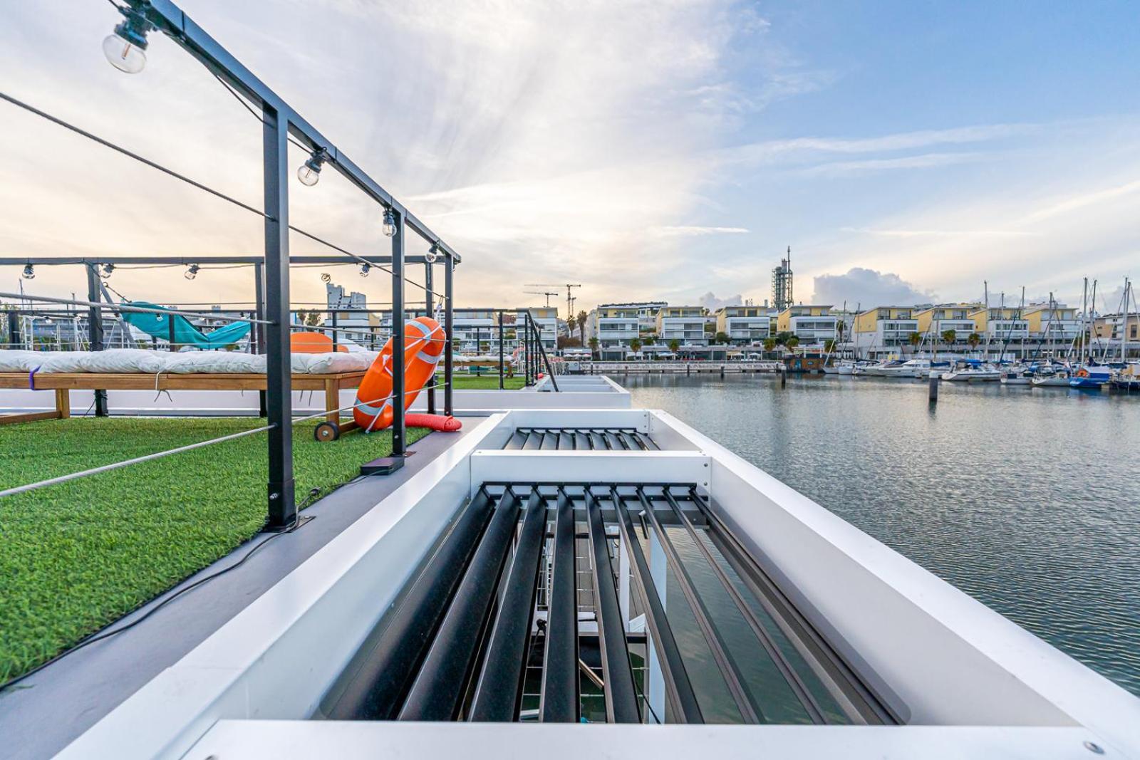 The Homeboat Company Parque Nacoes-lisboa Hotel en barco