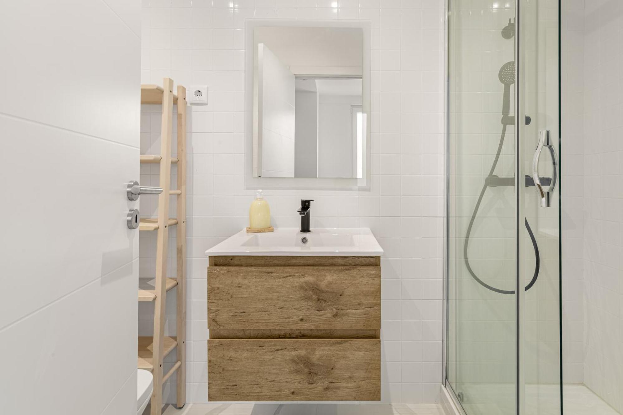 Apartamento Joivy Minimalistic W Patio In Principe Real