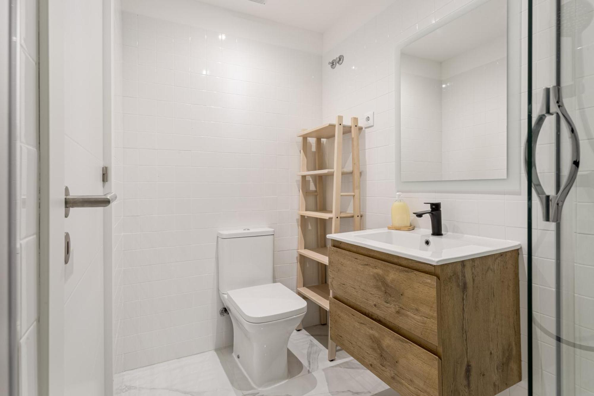 Joivy Minimalistic W Patio In Principe Real Apartamento