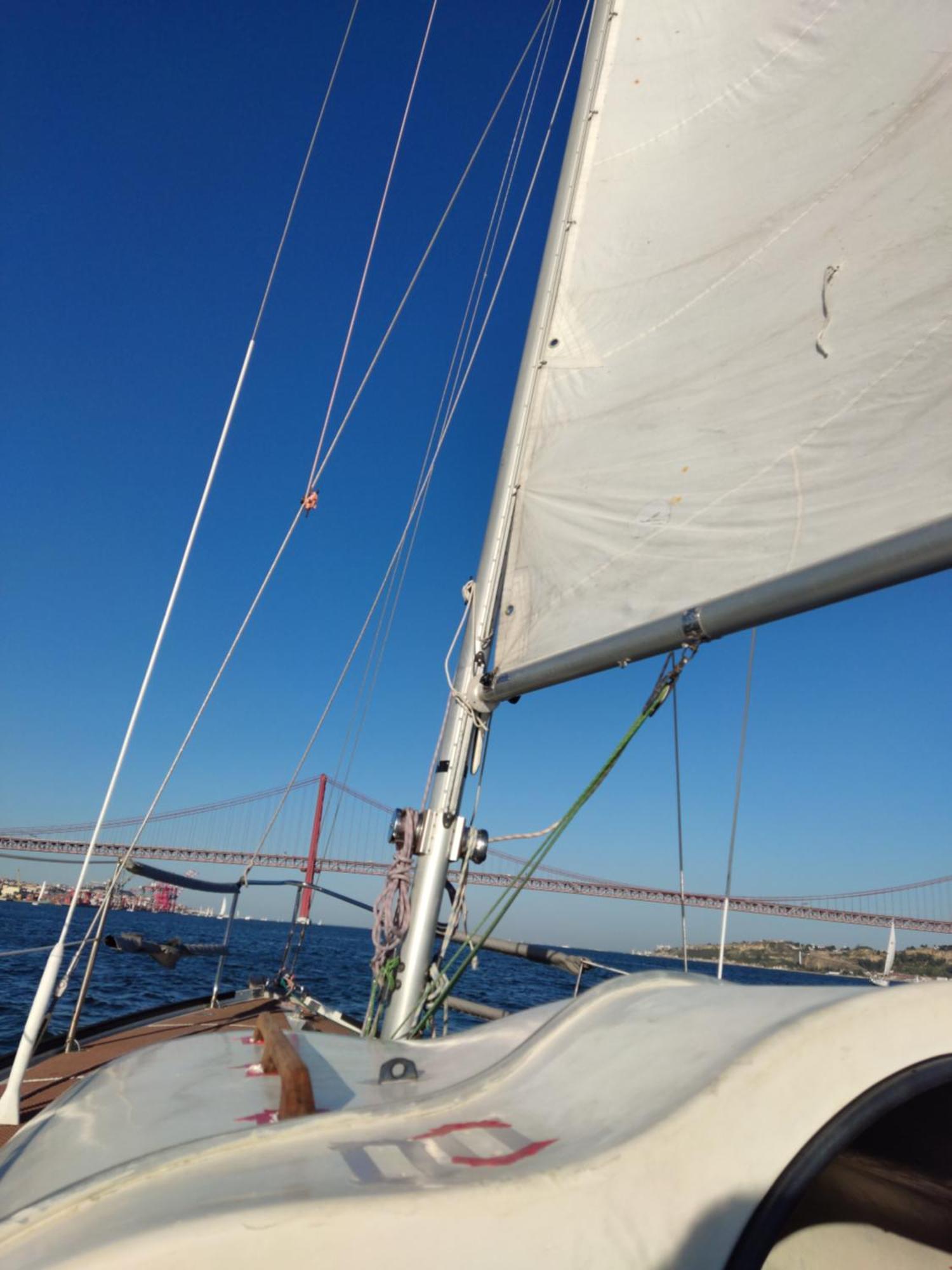 Fractal - Vintage Sailboat In Belem Hotel en barco Lisboa