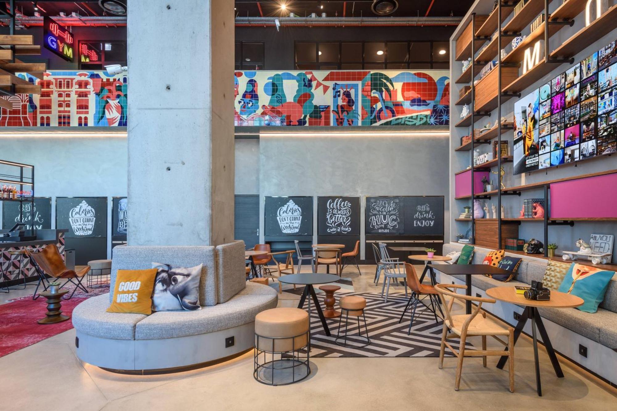 Moxy Oriente