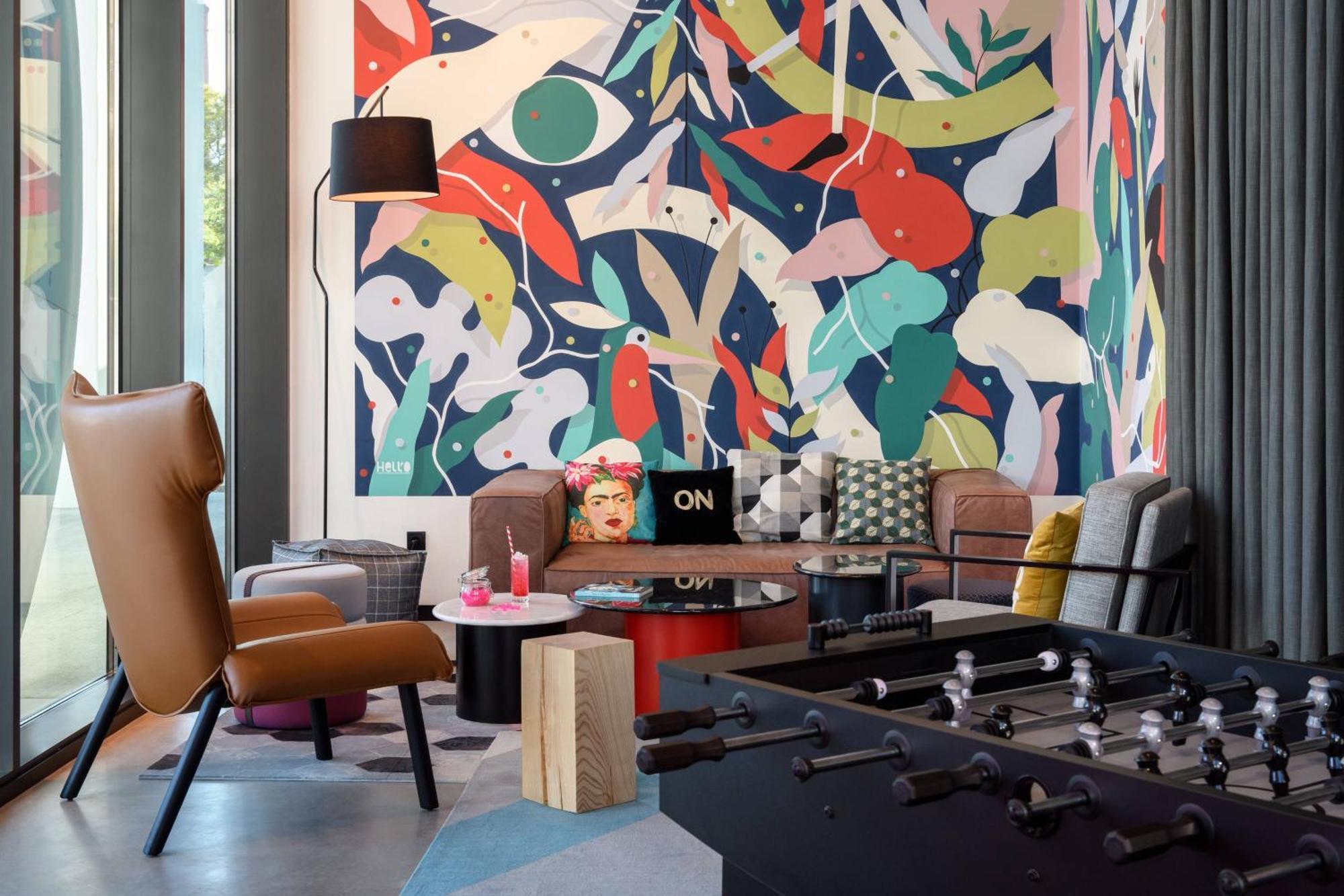 Hotel Moxy Oriente 3*
