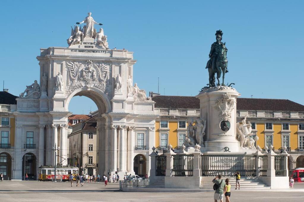 Apartamento Sj2dee Heart Of Baixa New Air Conditioning Spacious 2 Apts 4br2ba *