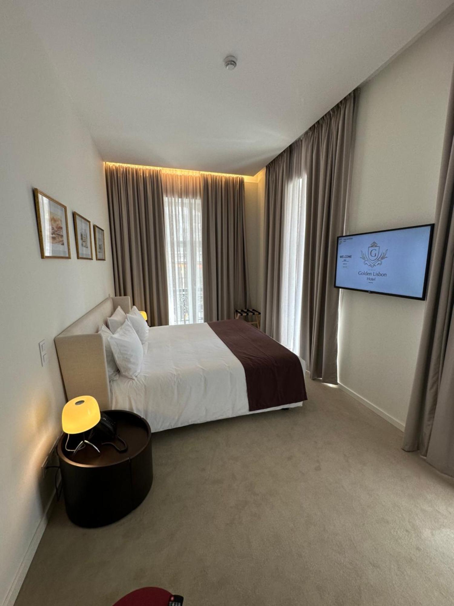 Golden Hotel