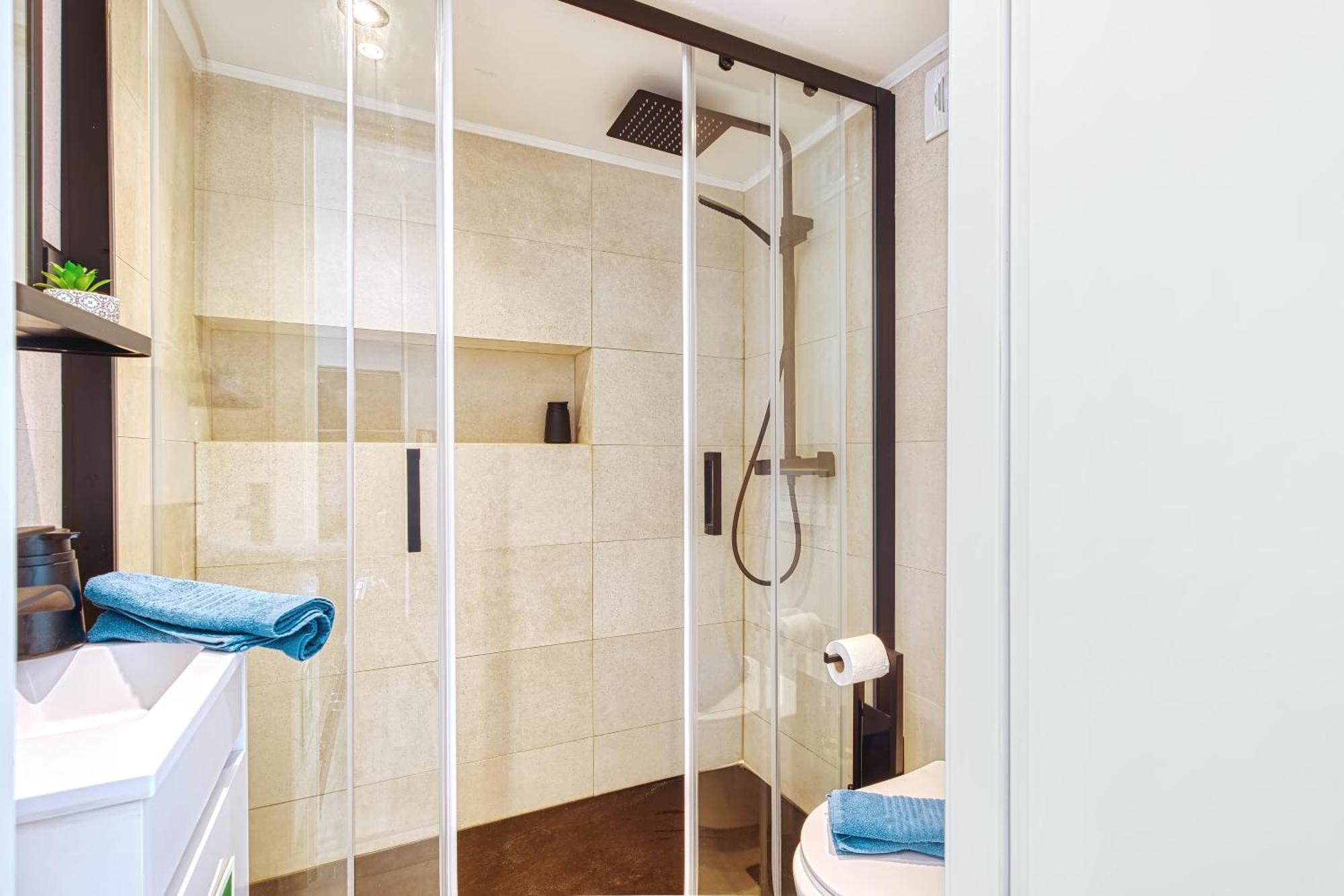 Apartamento Historic Gem & Modern Loft In The Heart Of *