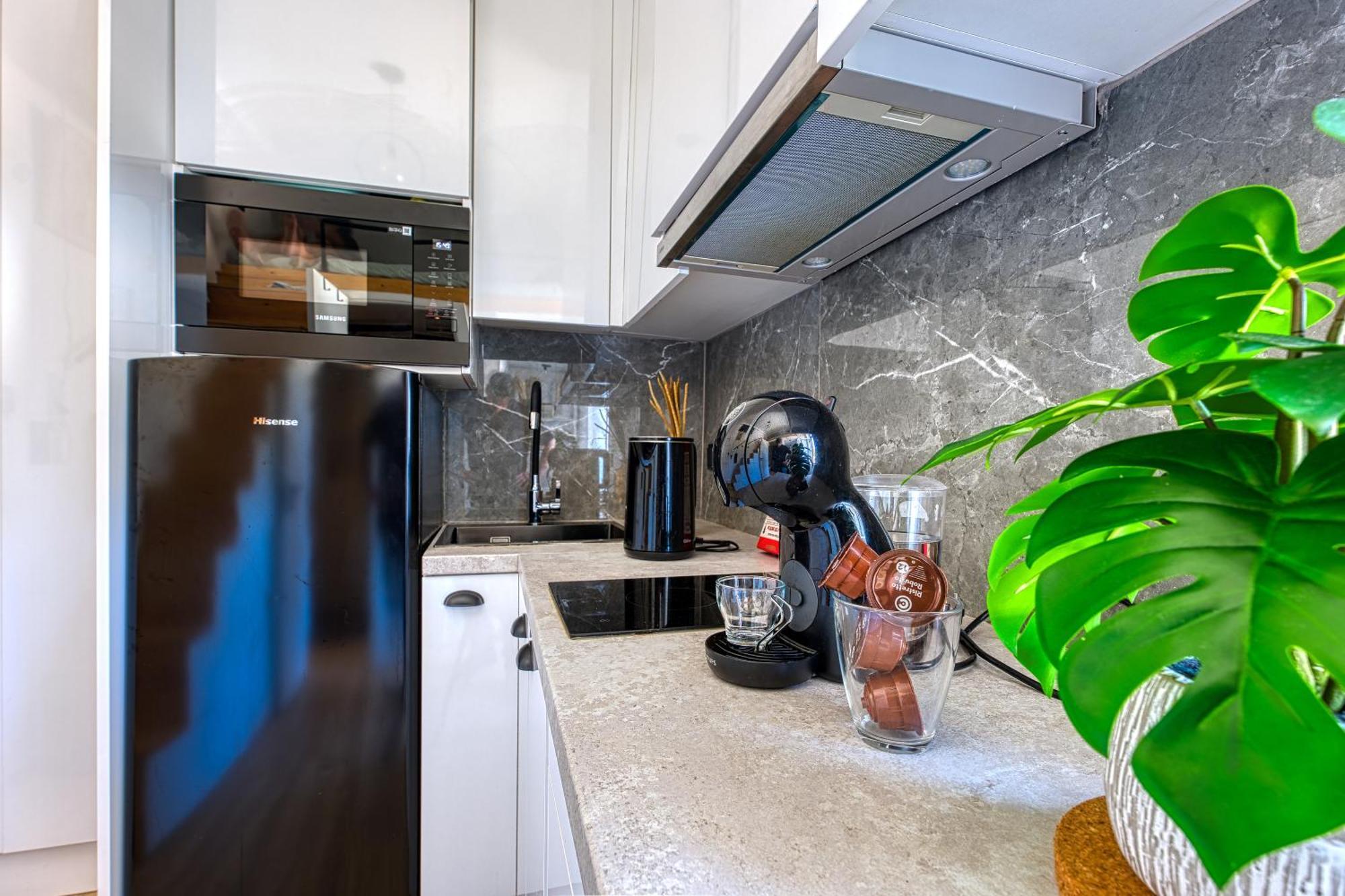 Historic Gem & Modern Loft In The Heart Of *