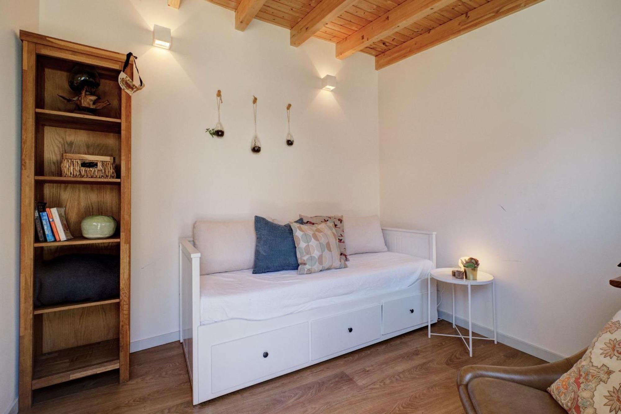 Comfortable Town House In Quiet Area By Lovelystay Casa de Férias Lisboa