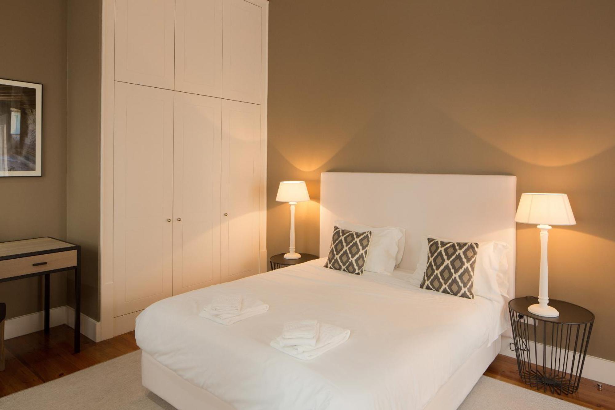 Apartamento No Cais Do Sodre, Zona Com Muita Vida Noturna, Ttlsp55 *