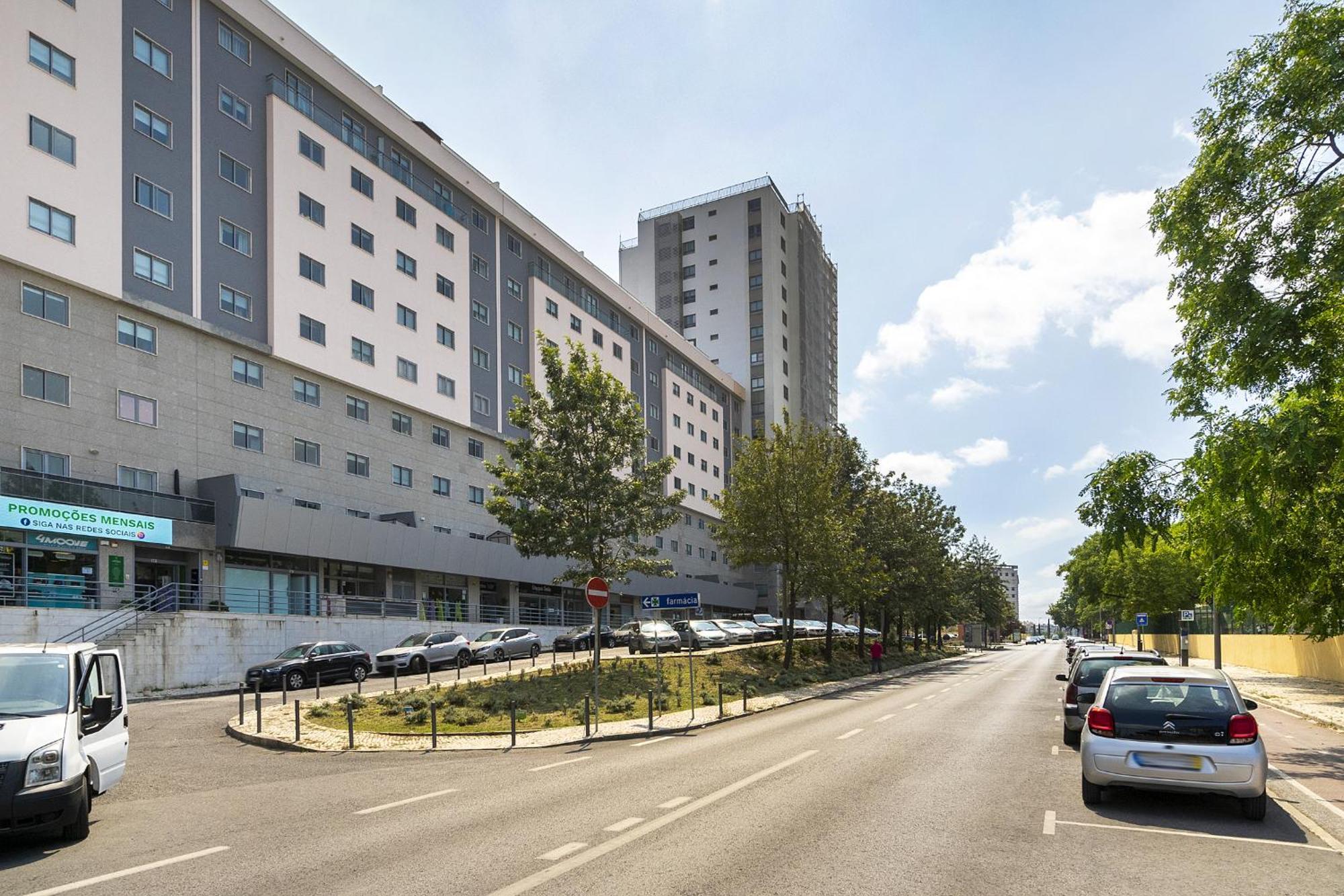 Whome Family - Urban Retreat With Parking, Ac, Elevator In Great Location Lisboa