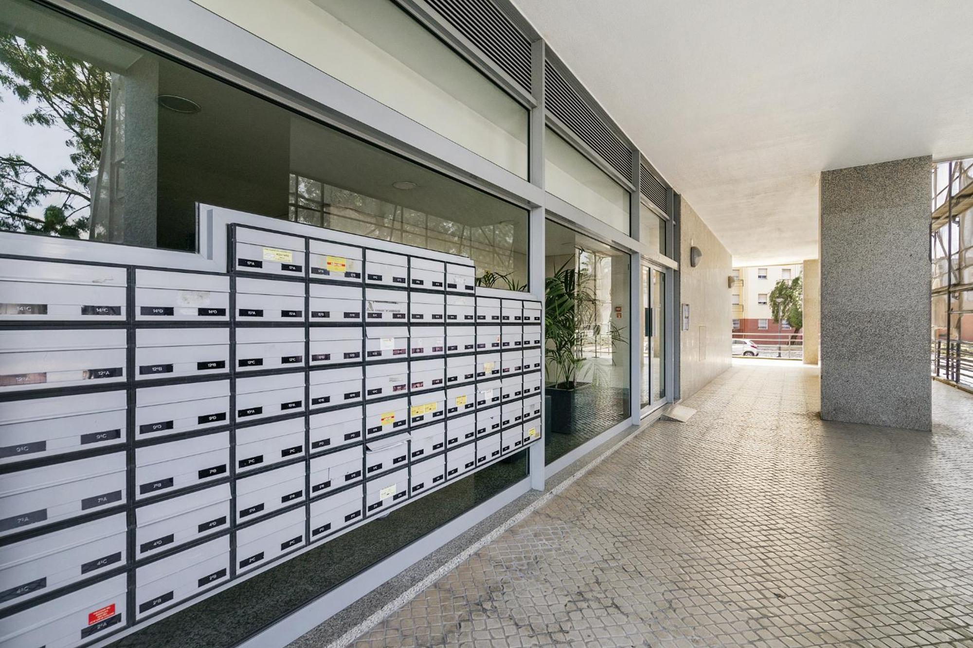 Whome Family - Urban Retreat With Parking, Ac, Elevator In Great Location * Lisboa