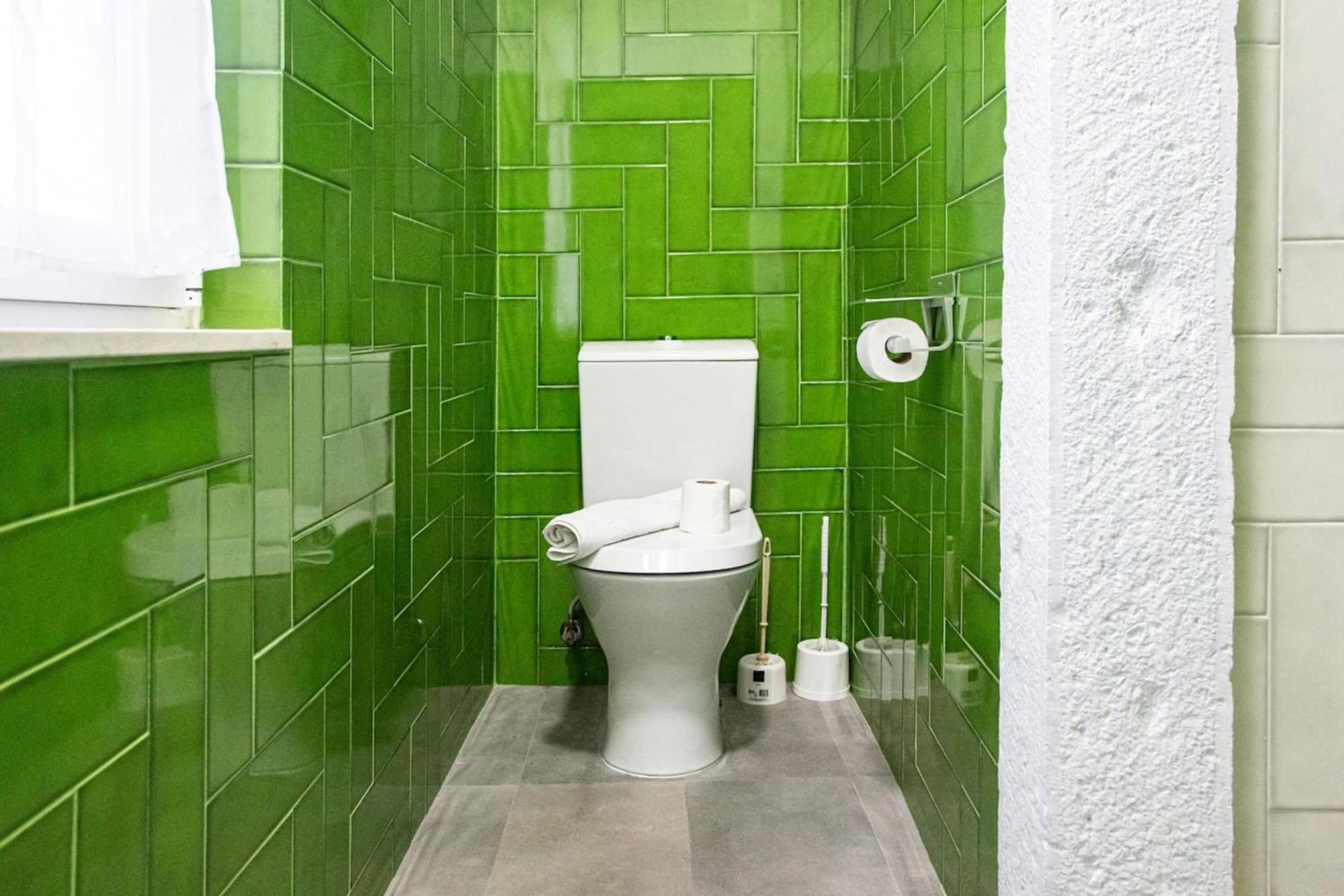 Colourful And Tasteful 2bedroom In Graca Apartment