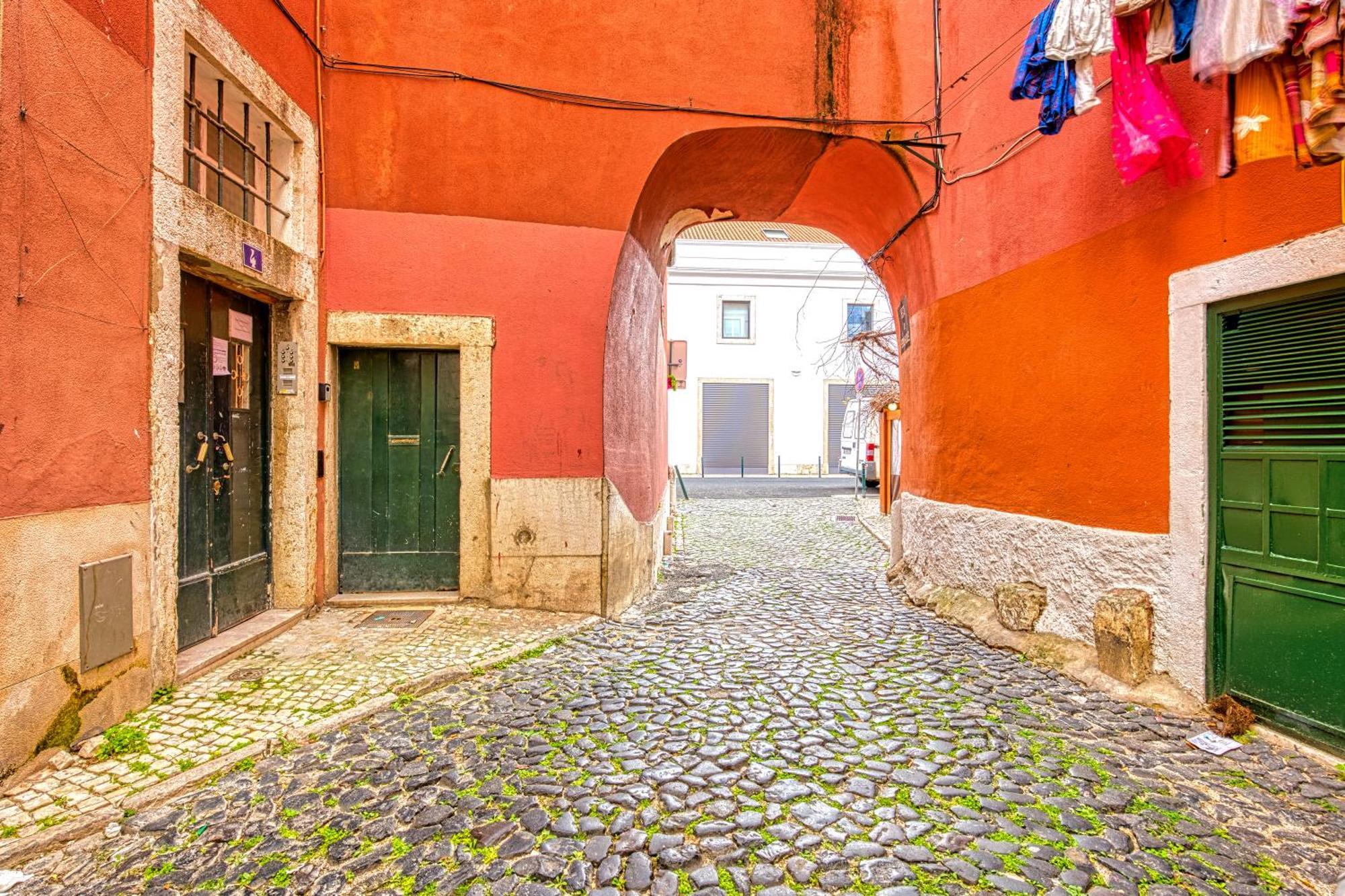 Apartamento Porta Da Muralha De 1375 *