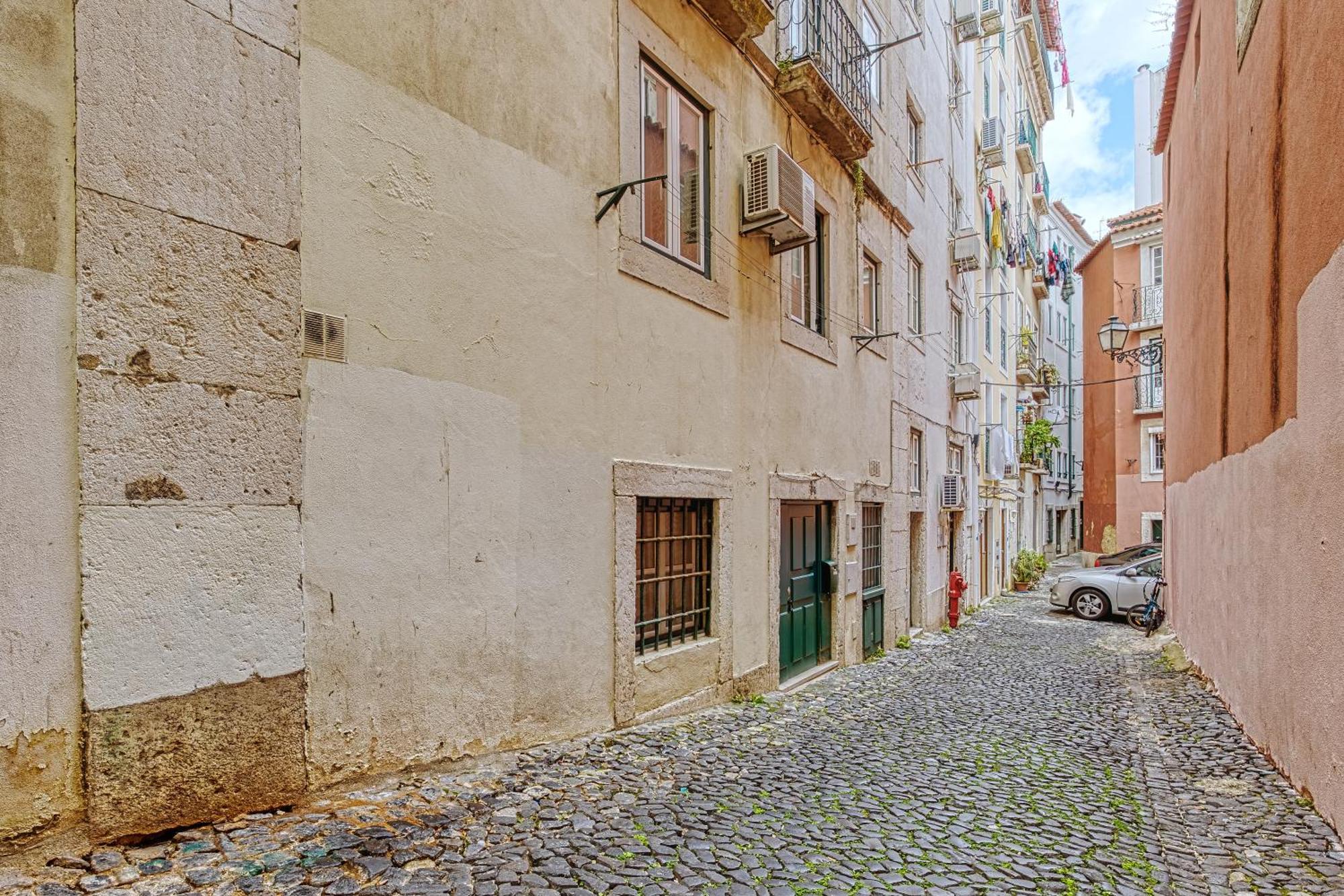 Porta Da Muralha De 1375 Apartamento Lisboa