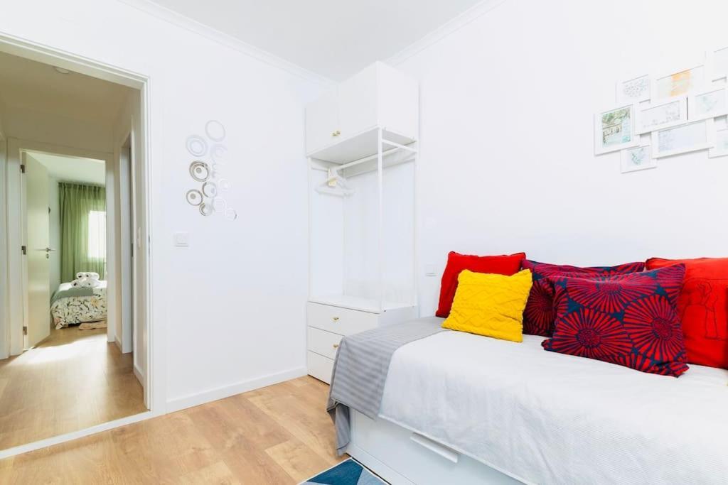 Modern 3 Bedroom Flat In