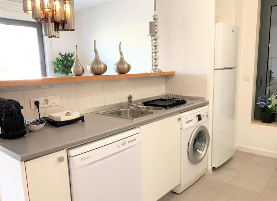 Mm1 Baixa/rossio * Castle View * Free Parking! Apartamento *
