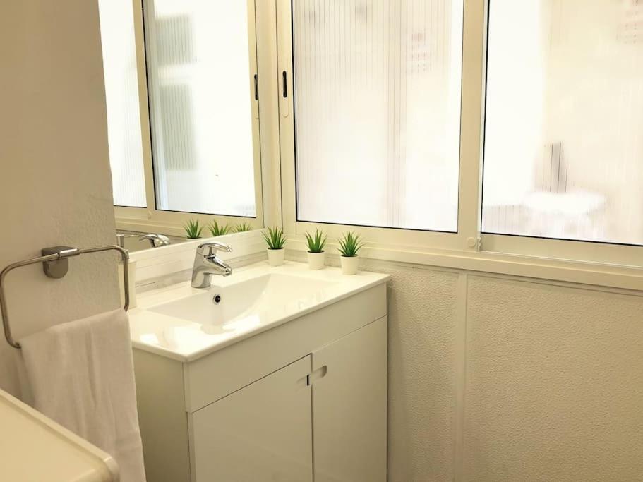 Apartamento Sj1d+e Heart Of Baixa New A/c Spacious 2 Apts 5br2ba Lisboa