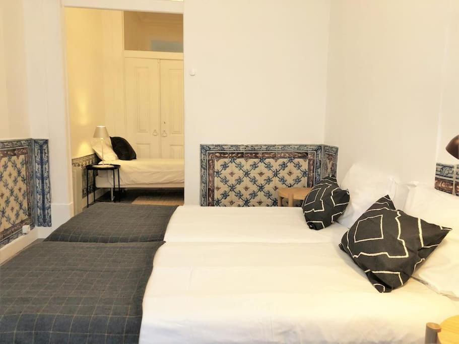 Sj1d+e Heart Of Baixa New A/c Spacious 2 Apts 5br2ba * Lisboa