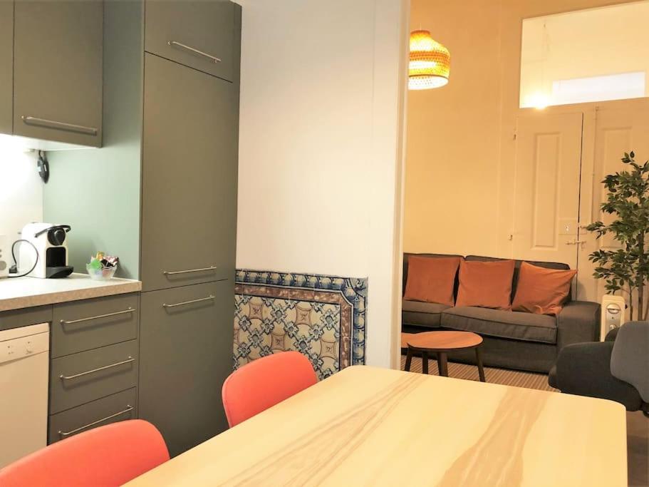 Sj1d+e Heart Of Baixa New A/c Spacious 2 Apts 5br2ba * Lisboa