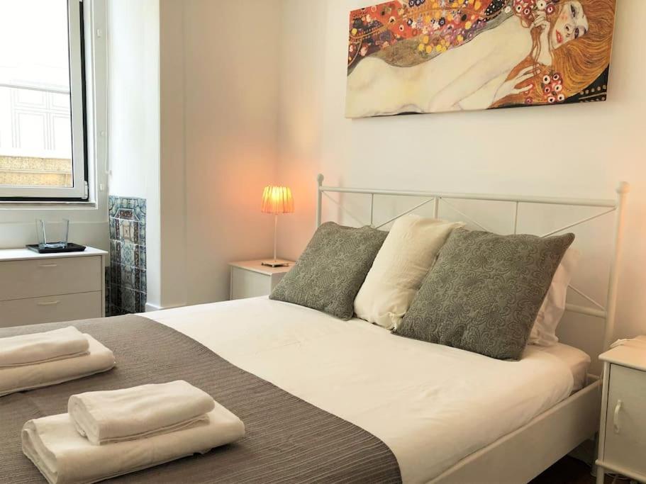 Apartamento Sj1d+e Heart Of Baixa New A/c Spacious 2 Apts 5br2ba